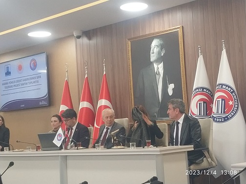 Çanakkale On Sekiz Mart Üniversite nin öncülüğünde Kadına Yönelik Şiddet  tanıtım toplantısına yapıldı