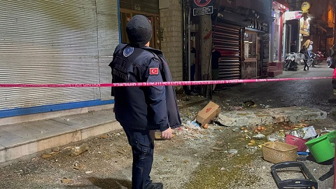 Hava almak için çıktığı     balkonda öldü!