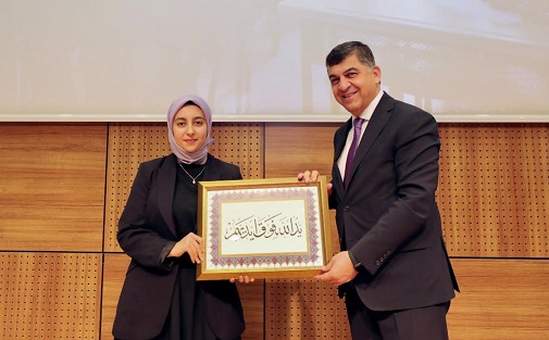 BAŞKAN FADILOĞLU, BAŞARILI ANNE VE ÇOCUKLARINI ÖDÜLLENDİRDİ