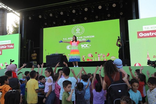 -GASTROANTEP ÇOCUKLARA DA UNUTULMAZ ANLAR YAŞATIYOR