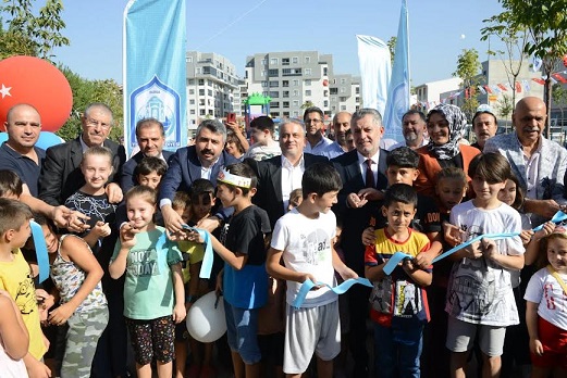 -YILDIRIM’DA HİZMETTE ÖNCELİK ÇOCUKLARIN     -AYÇİÇEĞİ PARKI HİZMETE AÇILDI   