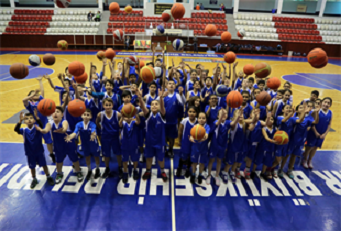 İzmir Büyükşehir Belediyesi spor okullarında yeni dönem başladı