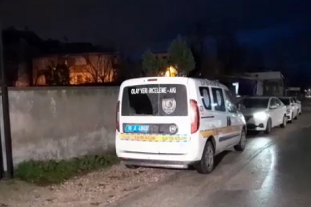 Uzaklaştırma kararı bulunan eş karısını     öldürdü!