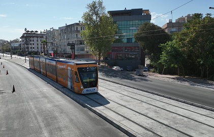 Doğu Garajı-Meydan arasındaki tramvay seferleri yeniden başladı  Çöken tramvay hattında çalışmalar tamamlandı