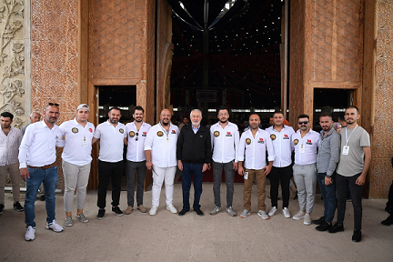 Klasik otomobil tutkunları Anadolu’nun   gül kokan şehri Isparta’da buluştu