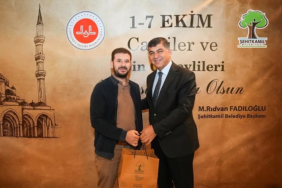 BAŞKAN FADILOĞLU, DİN GÖREVLİLERİYLE BİR ARAYA GELDİ  -FADILOĞLU: “ALLAH; BİRLİĞİMİZİ, BERABERLİĞİMİZİ DAİM EYLESİN”