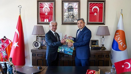 Vali Şahin’den Başkan Geyikçi’ye ziyaret