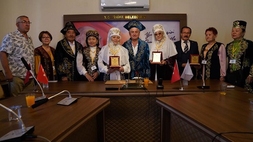 Finike’de kültürler buluştu  Finike’de “Uluslararası Dans Festivali” rüzgârı