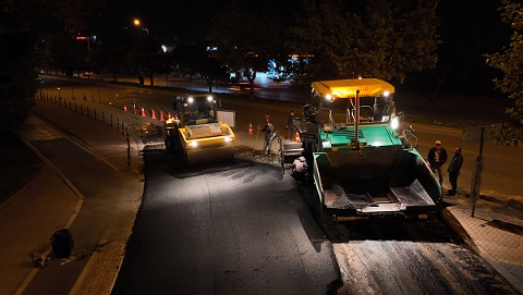 KONYA BÜYÜKŞEHİR ŞEHİR MERKEZİNDE YOL ALTYAPISINI GÜÇLENDİRMEYE DEVAM EDİYOR