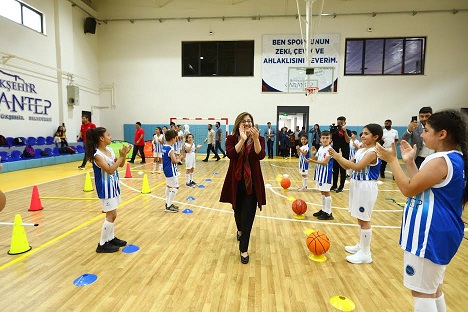 GAZİANTEP’E 40 SPOR TESİSİ KAZANIRDIK!