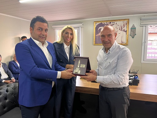 Soyer: “Devletin önceliği depremzede olmalı”