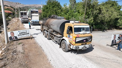 Elmalı Çukurelma  yolu asfaltlanıyor