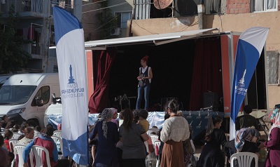 İzmir’i bayram coşkusu sardı   