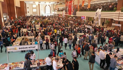ŞAHİNBEY BELEDİYESİ’NİN 6. KİTAP FUARI KAPILARINI AÇIYOR