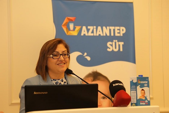 GAZİANTEP BÜYÜKŞEHİR ANNE ADAYLARI İÇİN 5 MİLYON LİTRE SÜT DAĞITTI   