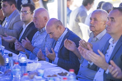 Başkan Soyer şehit Ünal Sipahi’nin mevlidine katıldı