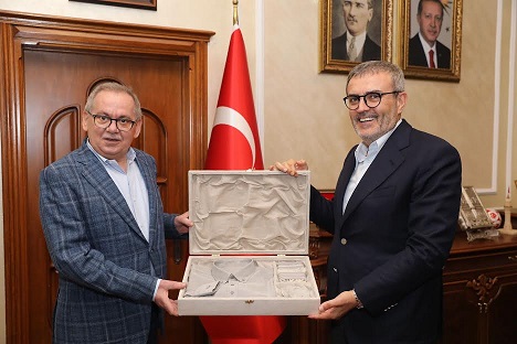 AK Parti MKYK üyesi Mahir Ünal’dan Başkan Demir’e ziyaret