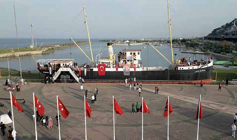Bandırma Müze Gemisi’ne 100. yıl dönümünde ziyaretçi akını