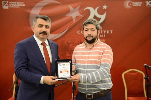 FOTOĞRAF SANATÇILARINDAN ‘BAYRAK’ RESİTALİ