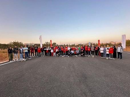 BÜYÜKŞEHİR TEKNOGARAJ, YÜZÜNCÜ YILA ÖZEL İHA YARIŞMASI DÜZENLEDİ GÖKLER GAZİ ŞEHİRLİLERİN YAPTIĞI İHALARLA DONATILDI