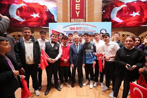 GAZİ TORUNLARI ÇANAKKALE’DE ECDAT İLE BULUŞUYOR