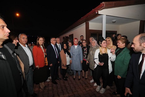 BAKAN GÖKTAŞ ŞAHİNBEY BELEDİYESİ’NİN YETİM AİLELER İÇİN YAPTIĞI KONUTLARI İNCELEDİ