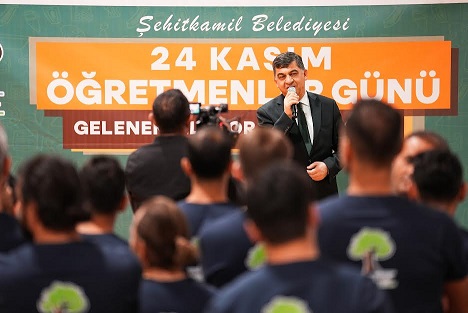 KASIM AYINDA, YARIŞMA SIRASI ÖĞRETMENLERDE