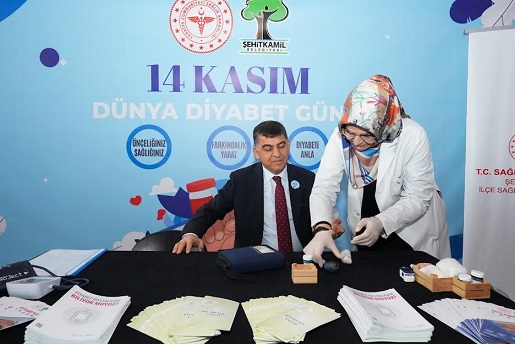 DİYABET VE BESLENME SEMİNERİ BÜYÜK İLGİ GÖRDÜ