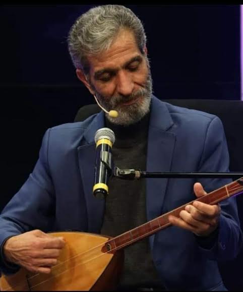 Ozan Erkan Yoksuli’ uzun süredir tedavi görmekteydi bugün Erkan Yoksuli’den acı haber geldi 54 yaşında hayatını kaybeden Erkan Yoksuli sevenlerini yasa boğdu