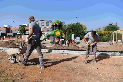 Konyaaltı yeşil alanda Türkiye genelinin üzerinde