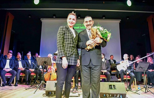 Konyaaltı’nda Türk Sanat Müziği rüzgârı esti