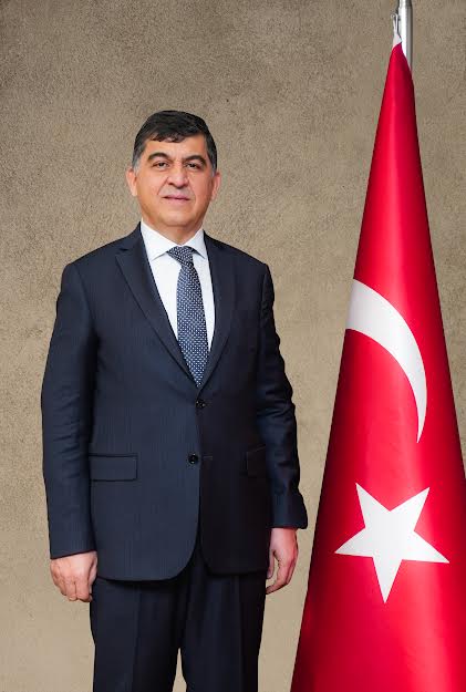 -BAŞKAN FADILOĞLU’NDAN, ÖĞRETMENLER GÜNÜ KUTLAMA MESAJI
