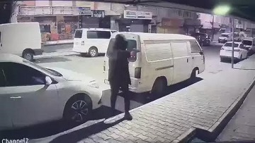 Dükkana silahlı saldırı! Ateş edip kaçtı