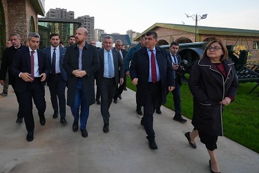 BAK İLE ERDOĞAN, D.T. ŞEHİTKAMİL SAHNESİ VE AGRO PARK’I İNCELEDİ