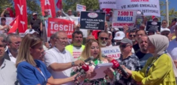  KADIKÖY’DE PROTESTO