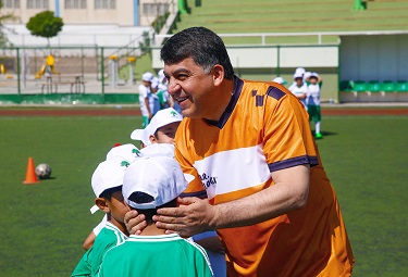 BAŞKAN AMCAYLA MAÇ KEYFİ