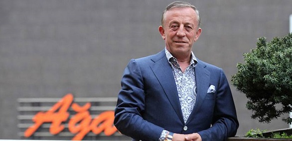 ALİ AĞAOĞLU  YENİ PROJESİ'NİN BAŞINA ESKİ EŞİNİ GETİRDİ!SEVGİLİSİ ÇILDIRACAK
