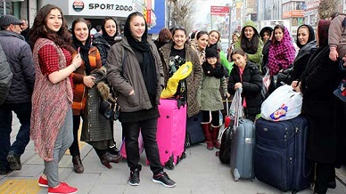 VAN'A İRANLI TURİST AKINI