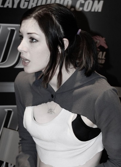 Stoya,  kimdir