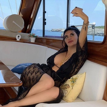 TikTok’ta paylaştı. Dansıyla hayranlarının dikkatini çeken Ebru Polat’ın paylaşımına beğeni yağdı.