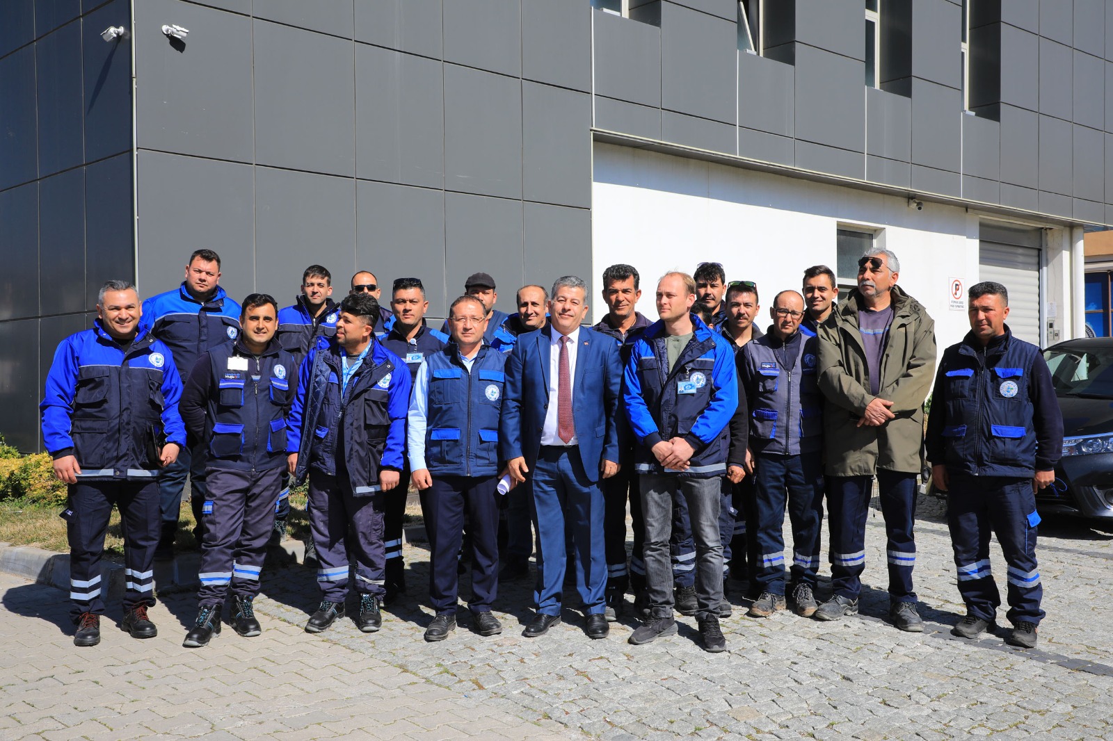 Büyükşehir Belediyesinden Deprem Bölgesinin Altyapısı için Destek 
