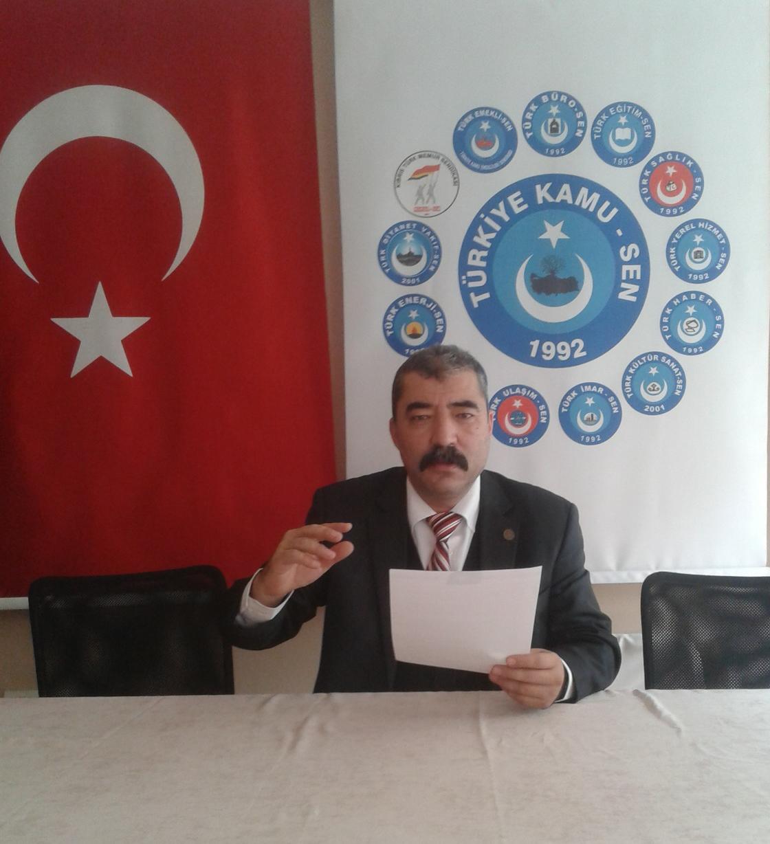 ÖZATA;  “SİYASİ KONJUKTÜRE GÖRE POZİSYON ALAN SENDİKAL ANLAYIŞ KAMU ÇALIŞANLARININ HAKLARINI SAVUNAMAZ”