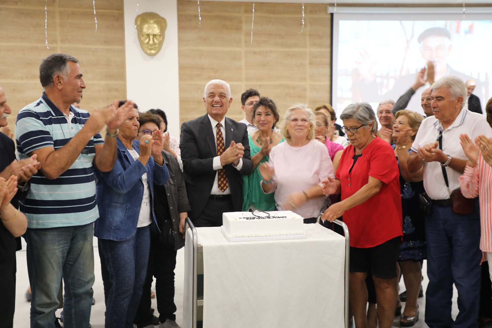 Büyükşehir Yaş Alanlar Eğlencesinde Çınarlar Doyasıya Eğlendi 