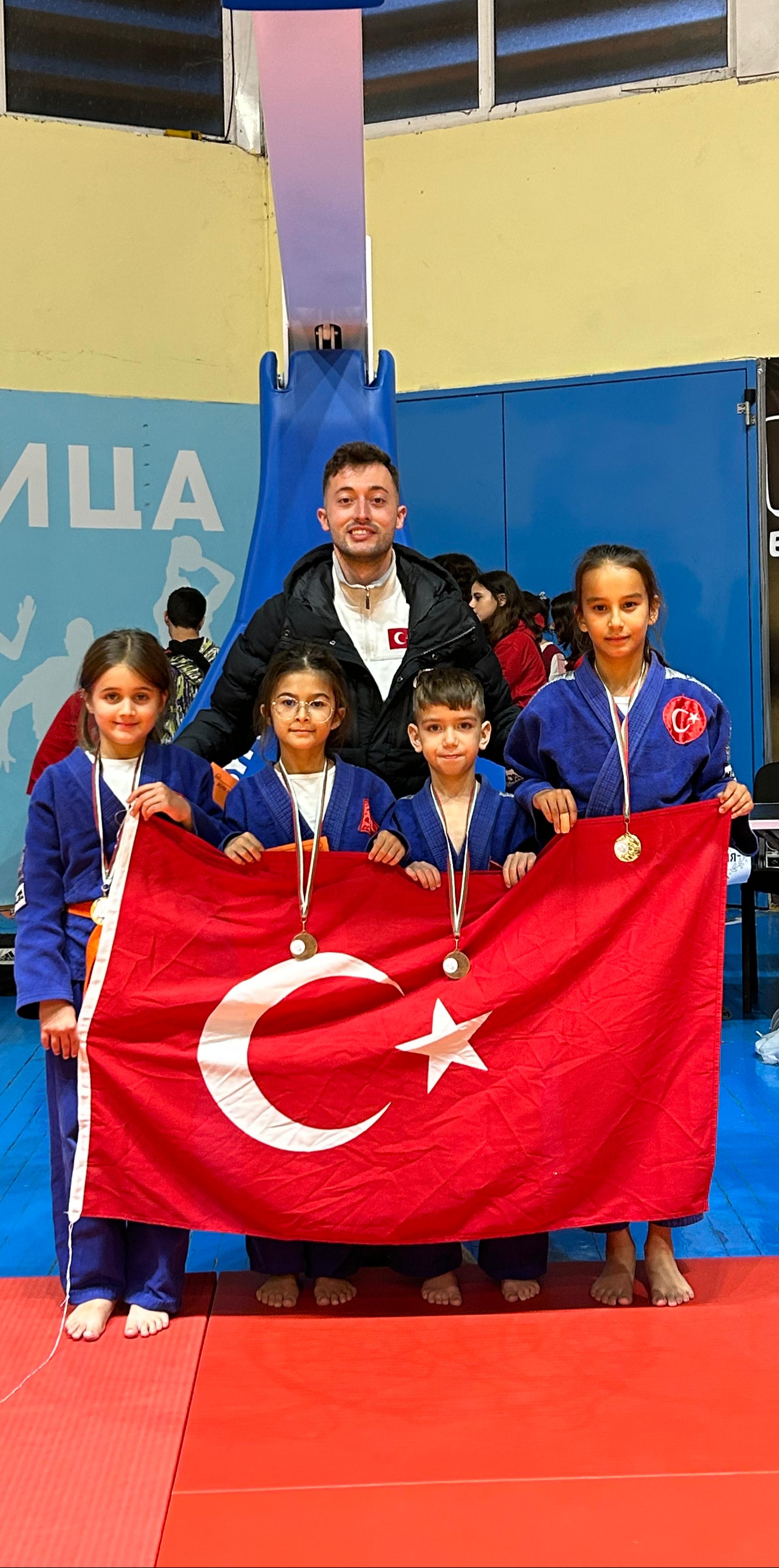 MUĞLALI JUDOCULARDAN BÜYÜK BAŞARI