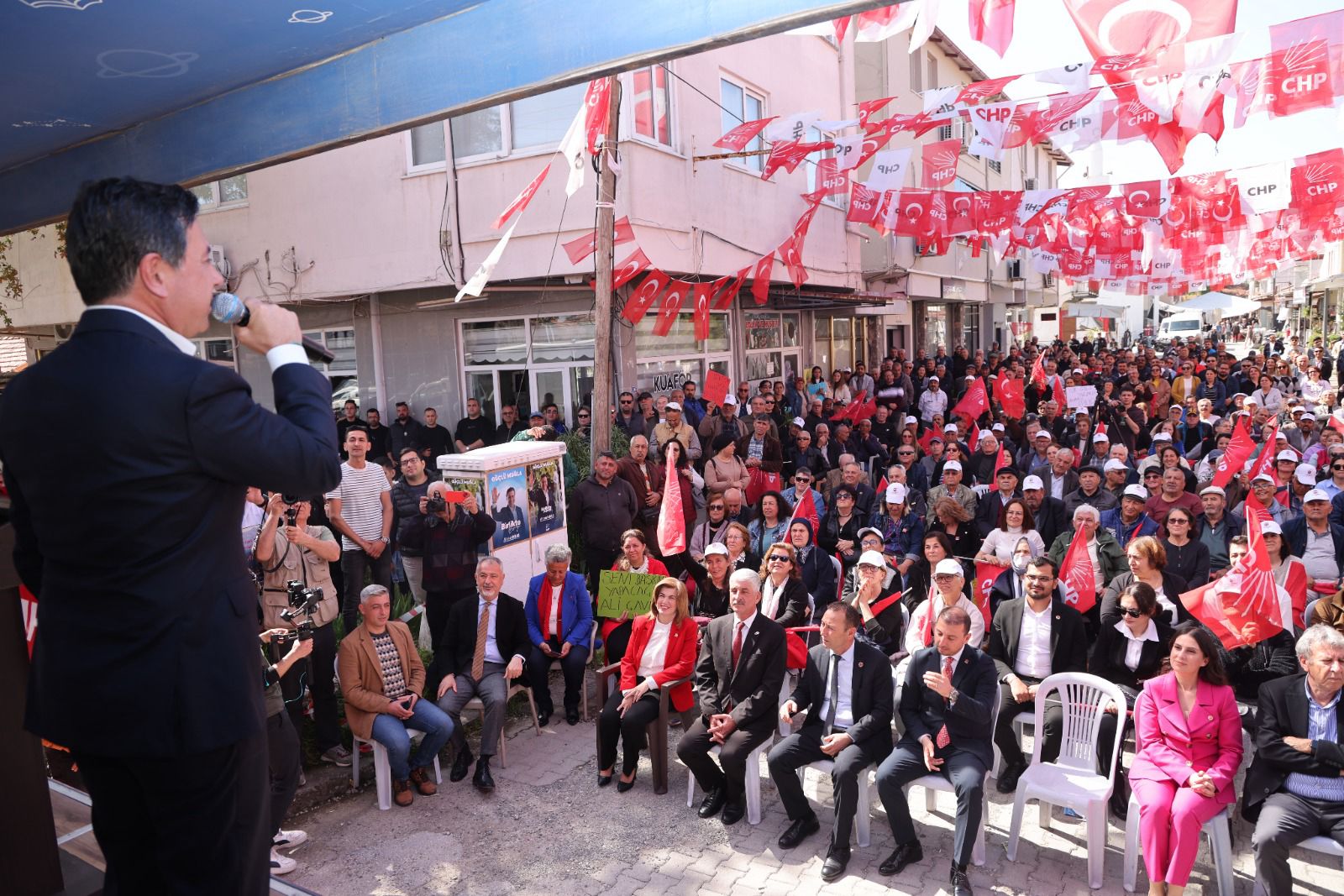 KÖYCEĞİZ’DE CHP MİTİNG HAVASINDA ADAY TANITIM TOPLANTISI GERÇEKLEŞTİRDİ