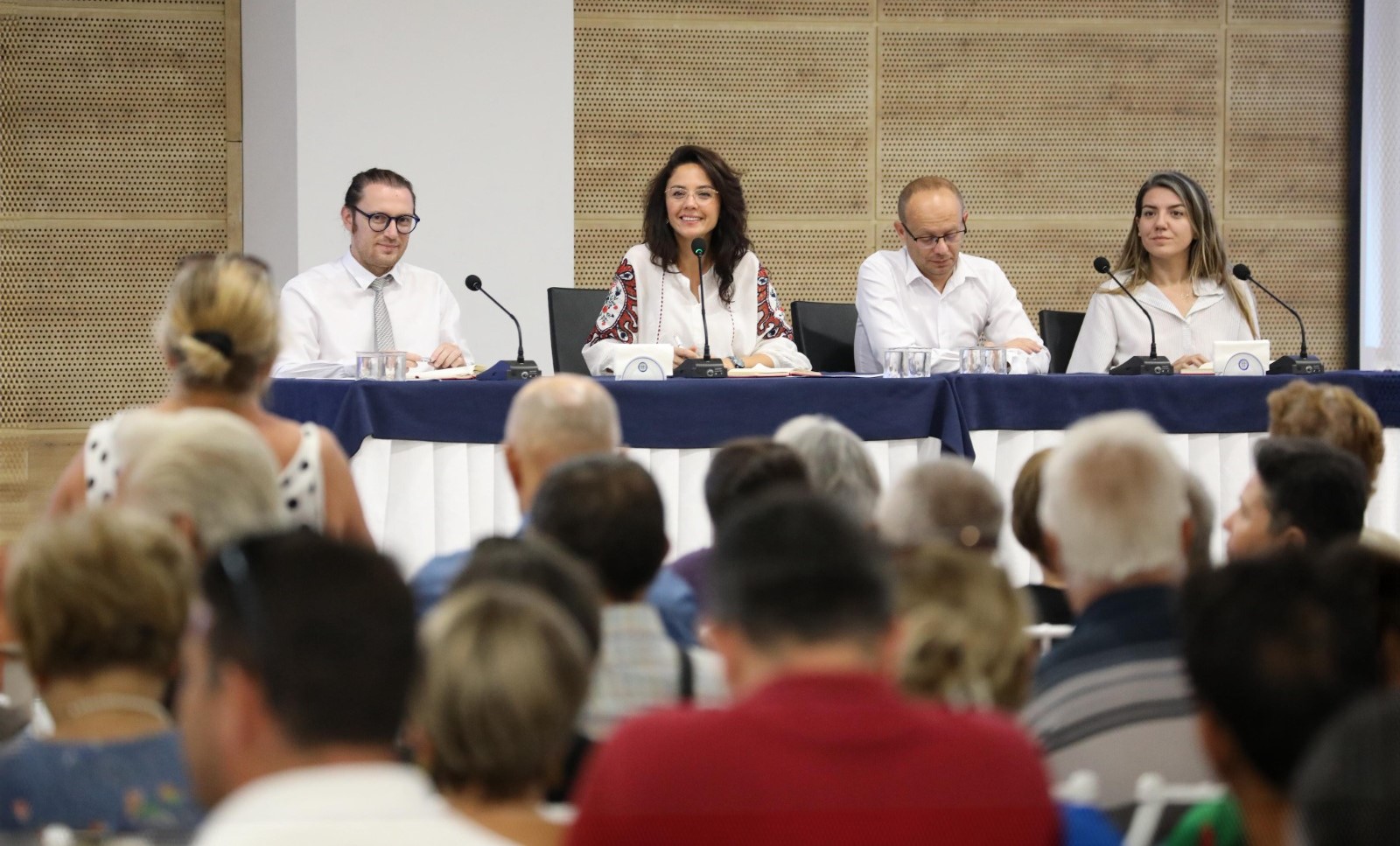 BAŞKAN KÖKSAL HALK BULUŞMASINDA VATANDAŞLARI DİNLEDİ