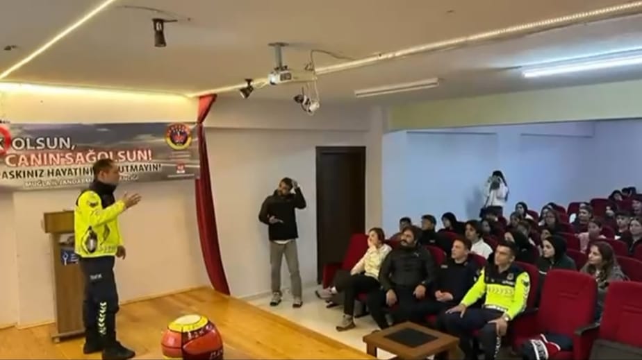 Seydikemer’de “Kask Olsun, Canın Sağolsun” projesi kapsamında Öğrenci Semineri Yapıldı