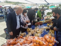 BELEDİYE PAZAR YERLERİNDE FİYAT DENETİMİ YAPIYOR