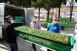 CENAZEYE BAŞKAN TOKAT SAHİP ÇIKTI