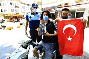 Büyükşehir’den Gençlere Nutuk ve Türk Bayrağı
